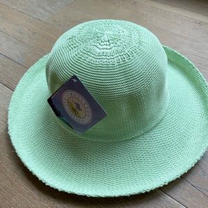 NWT Wallaroo Sydney/Victoria hat